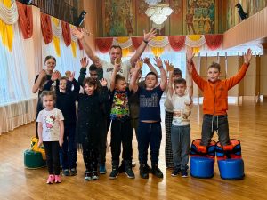 «Веселые старты» прошли в ДК «Дружба». Фото: официальная страница ДК «Дружба» в социальных сетях