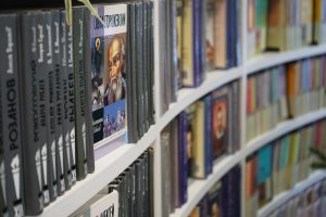 Книжная выставка откроется для посещения в ДК «Дружба». Фото: Анна Быкова, «Вечерняя Москва»