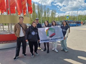 Активисты МП Воронова организовали обход территории района. Фото: официальная страница МП Воронова в социальных сетях
