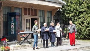 Члены Совета ветеранов Воронова отметили юбилей Картинной галереи. Фото предоставили члены Совета ветеранов Воронова
