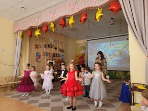 Развлекательную программу провели воспитанникам школы №2073. Фото: официальная страница школы №2073 в социальных сетях